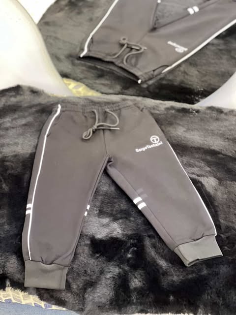 Ensemble Sergio Tacchini (2 à 6 ans)