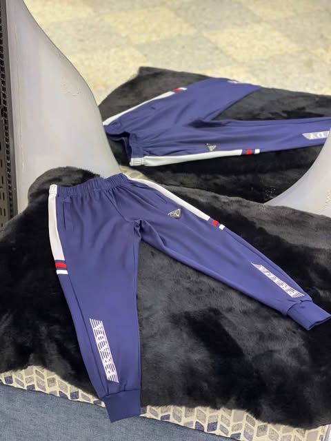 Ensemble Prada 2 pièces (veste + pantalon) – 6 à 14 ans