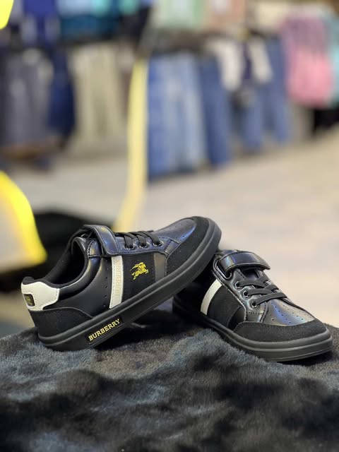 Burberry Shoes – Look Chic et Moderne