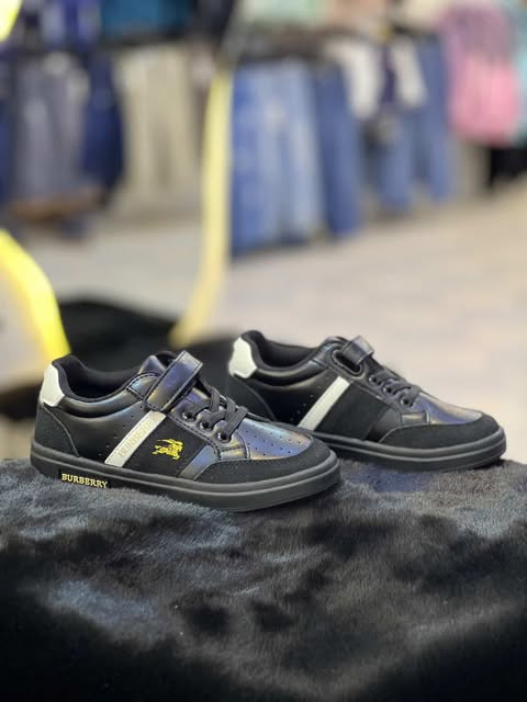 Burberry Shoes – Look Chic et Moderne