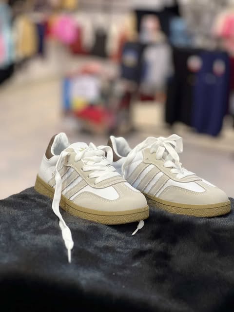 ADIDAS SAMBA – Confort, Qualité et Élégance