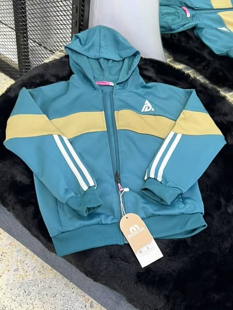 Ensemble Sport 3 Pièces Enfant – Veste + T-shirt + Pantalon (8 à 16 ans)